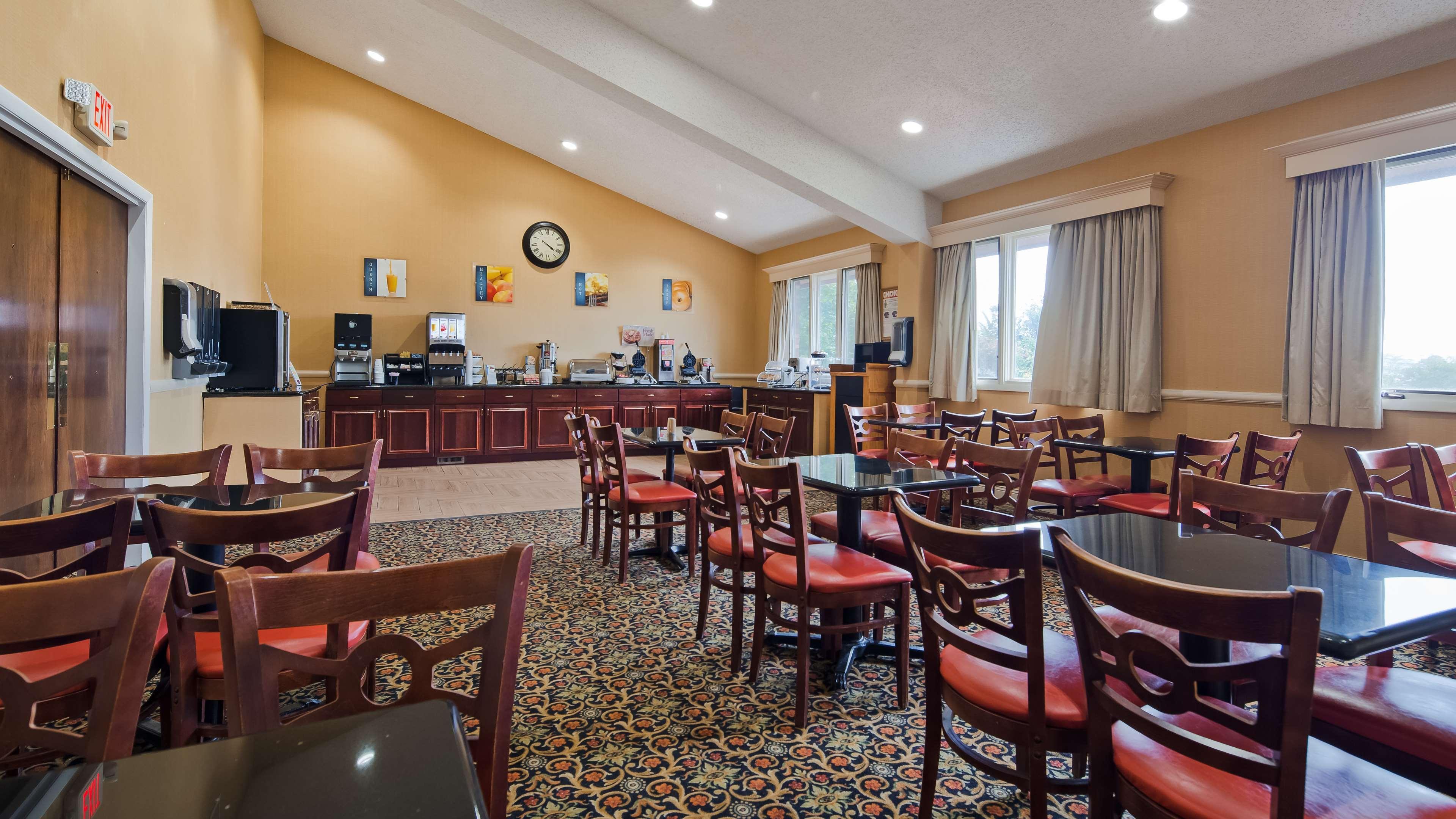 Best Western University Inn Ithaca Exteriér fotografie
